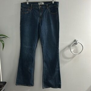 Y2K Levi low rise boot cut jeans